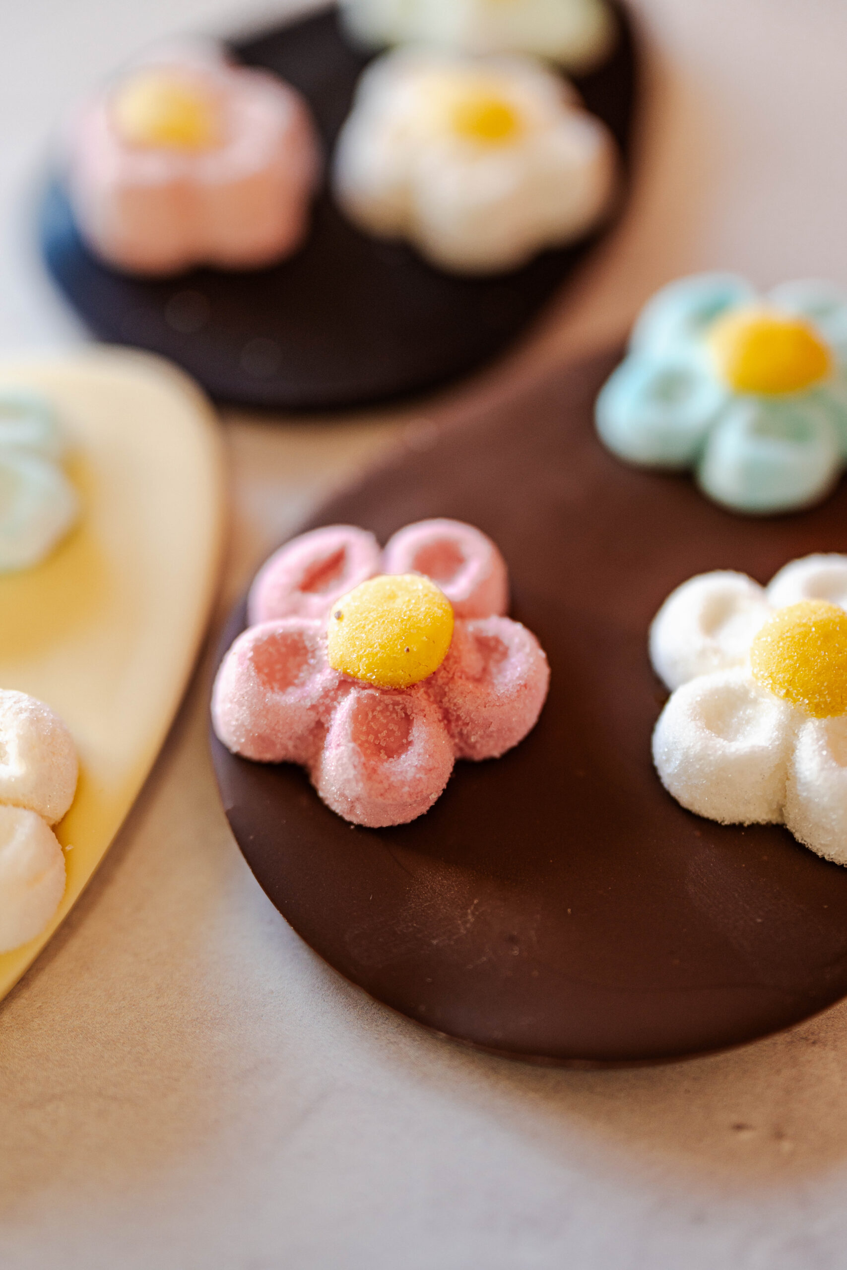 Flat Egg – Flowers